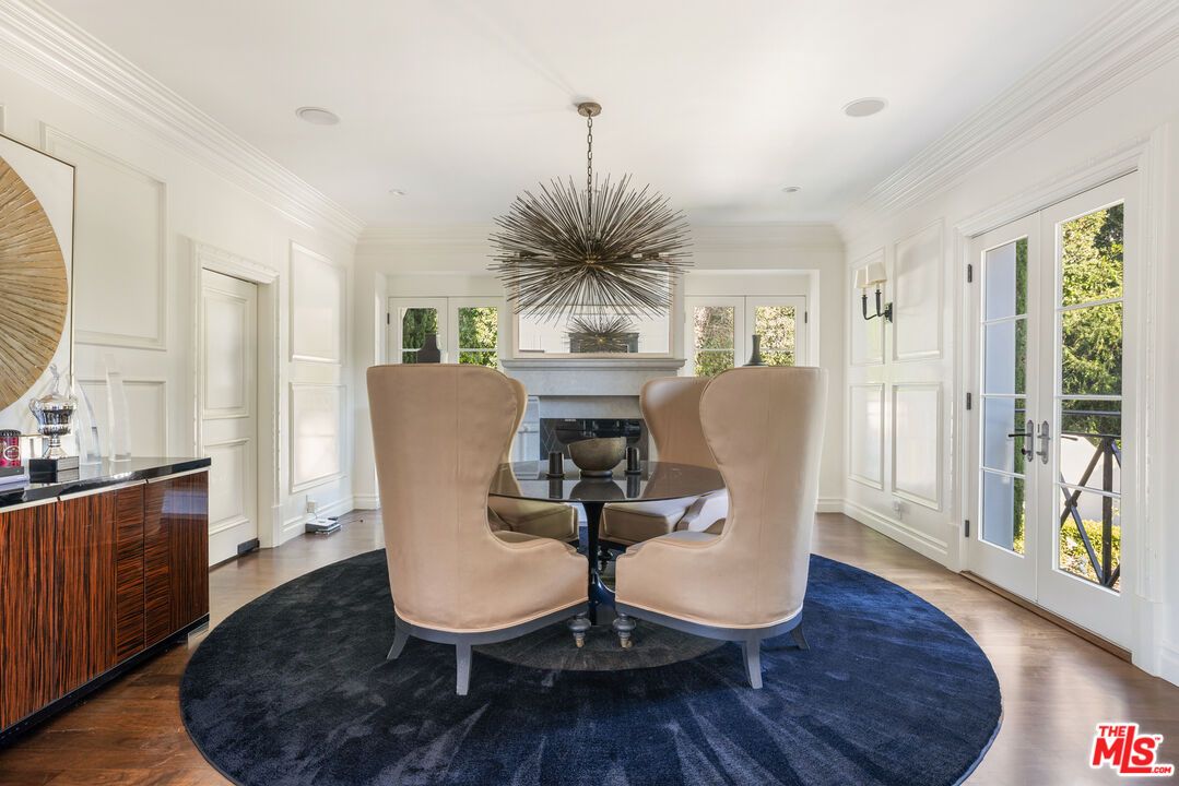 Dining room, Fireplace, Interior, Pendant Lights, Wood Texture Flooring