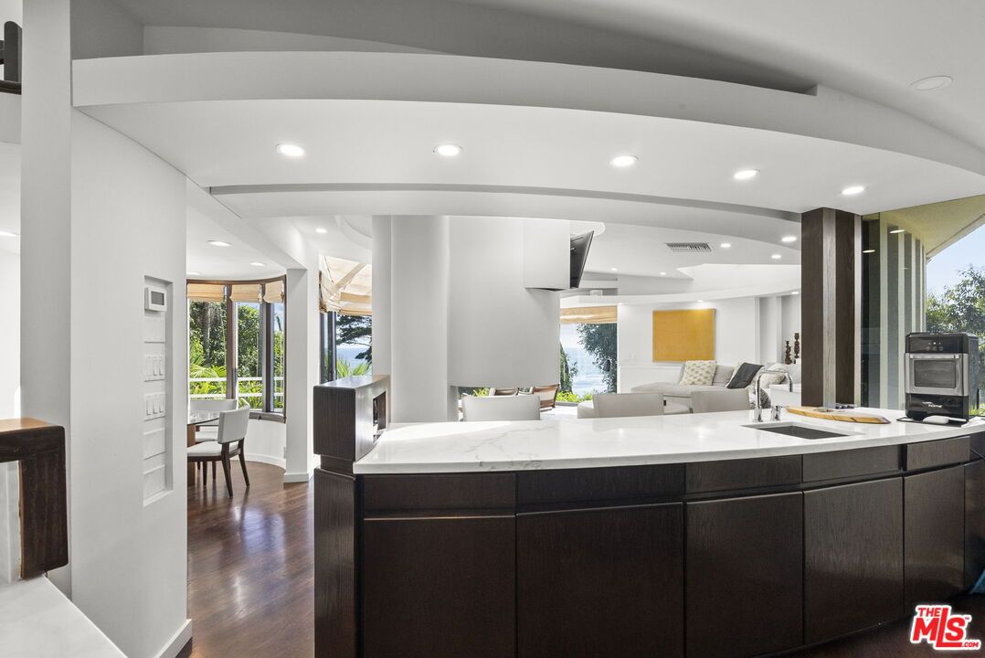 Dining room, Interior, Kitchen, Recessed Lighting, Wood Texture Flooring
