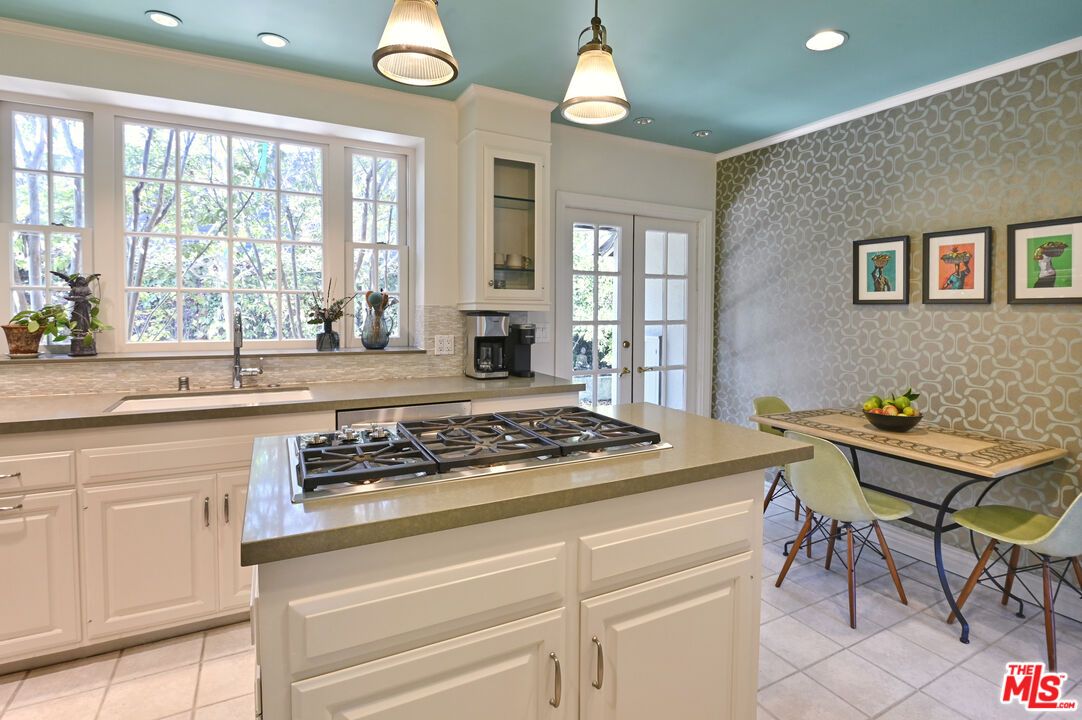 Dining room, Interior, Kitchen, Pendant Lights, Recessed Lighting