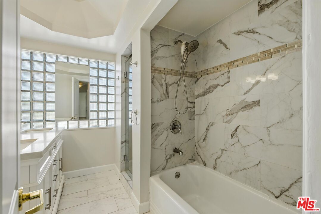 Bathroom, Interior, Marble, Marble Walls