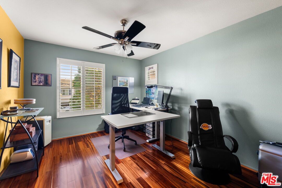 Home Office, Interior, Wood Texture Flooring