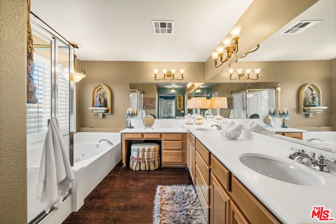 Bathroom, Dual Sink Vanities, Interior, Wood Texture Flooring