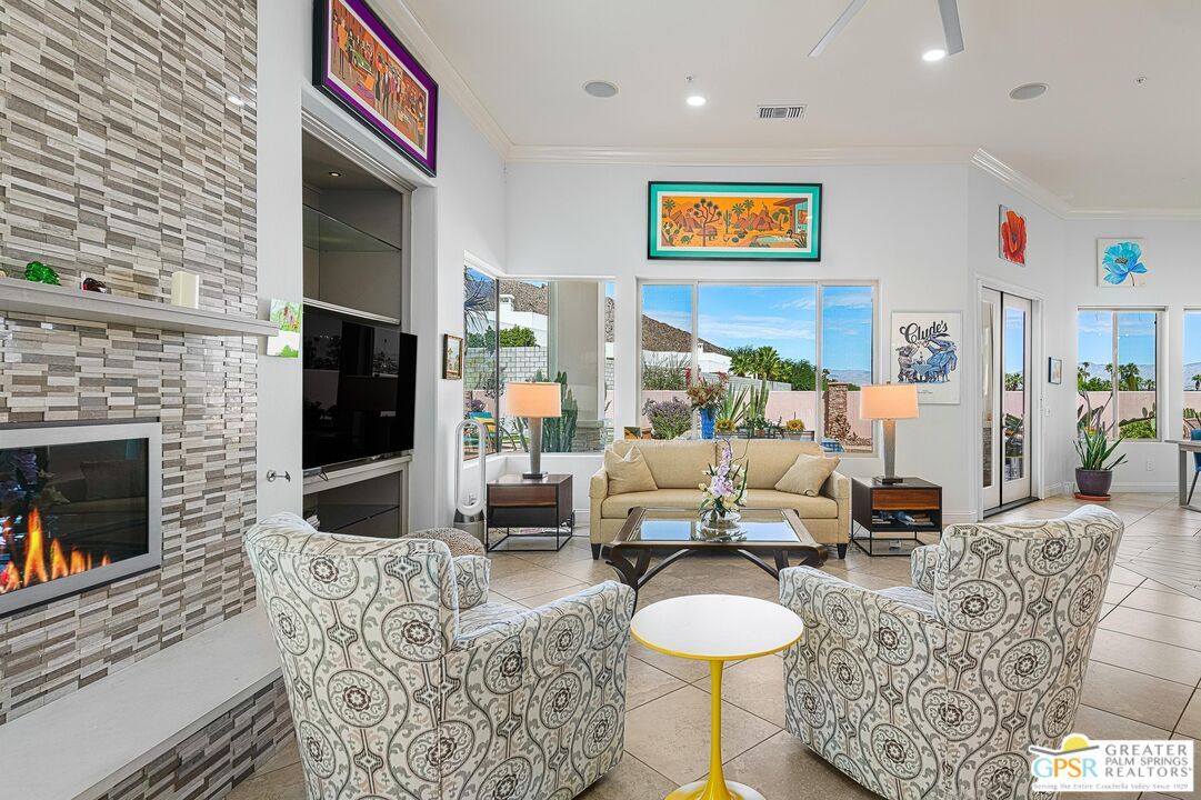 Fireplace, Interior, Living room, Recessed Lighting