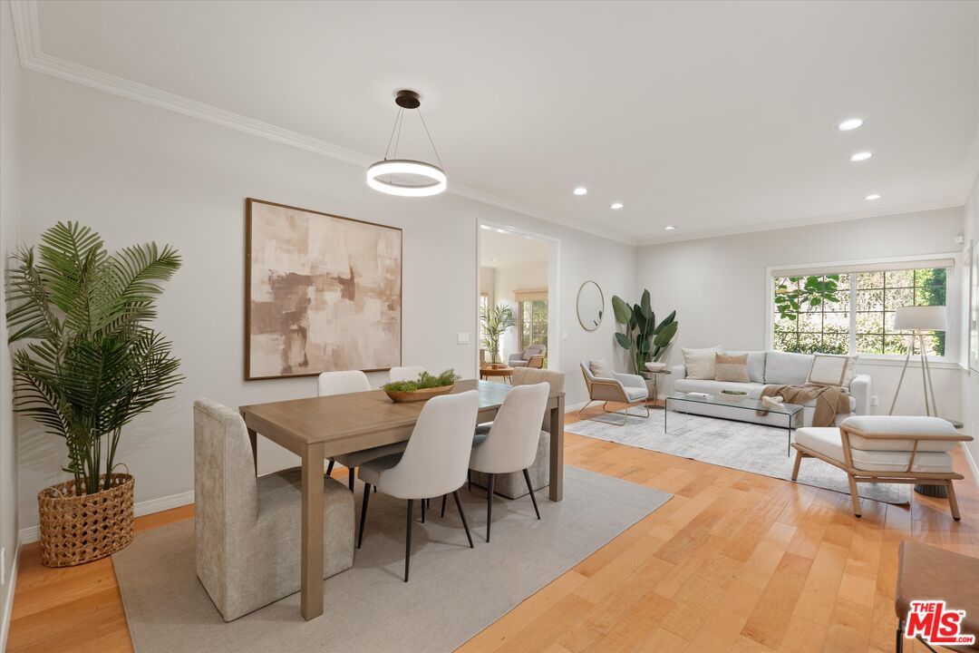 Dining room, Interior, Living room, Pendant Lights, Recessed Lighting, Wood Texture Flooring