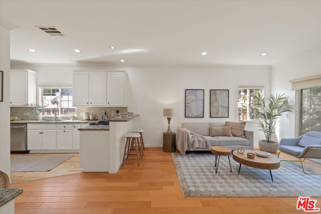 Interior, Kitchen, Living room, Recessed Lighting, Wood Texture Flooring