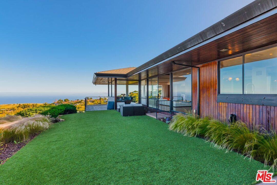 Backyard, Exterior, Water