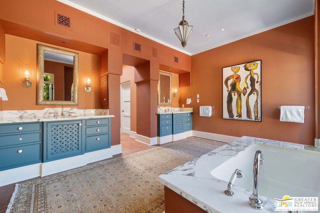 Bathroom, Dual Sink Vanities, Interior, Pendant Lights, Recessed Lighting