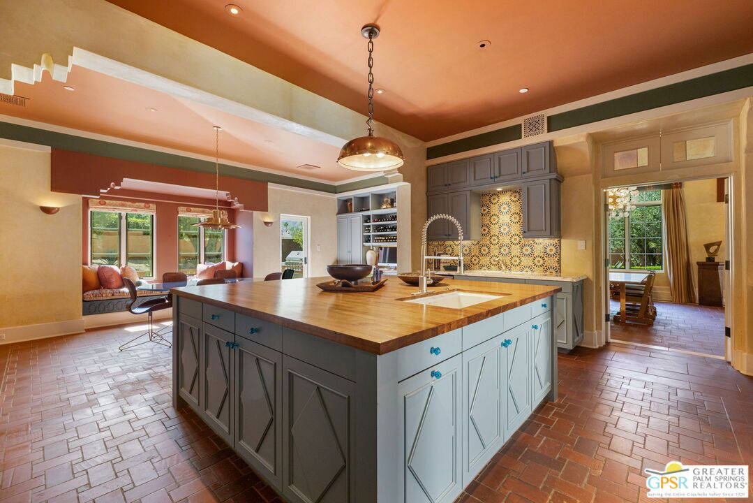 Interior, Kitchen, Living room, Pendant Lights, Recessed Lighting