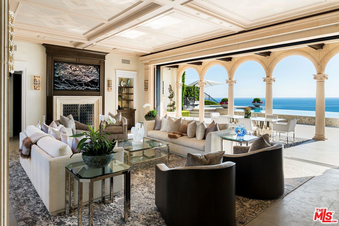 Fireplace, Interior, Living room, Water