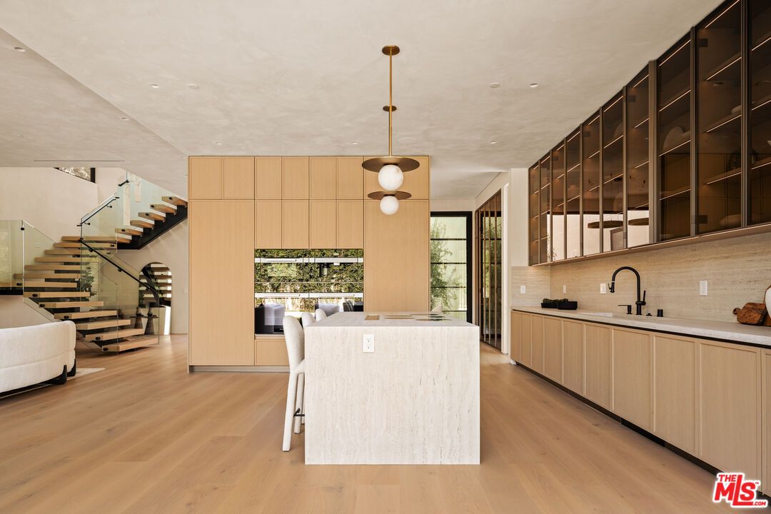 Dining room, Interior, Kitchen, Pendant Lights, Recessed Lighting, Wood Texture Flooring