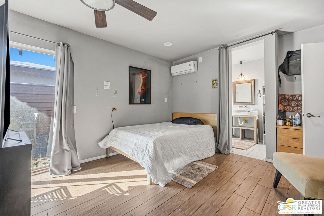 Bedroom, Interior, Pendant Lights, Wood Texture Flooring