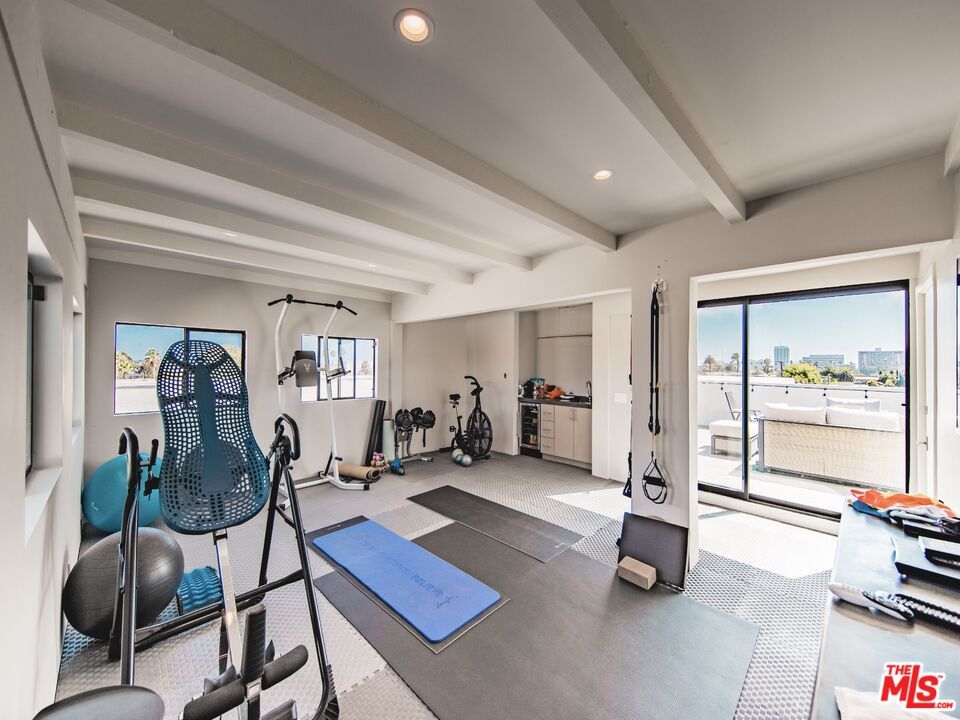 Fitness Equipment, Interior, Recessed Lighting