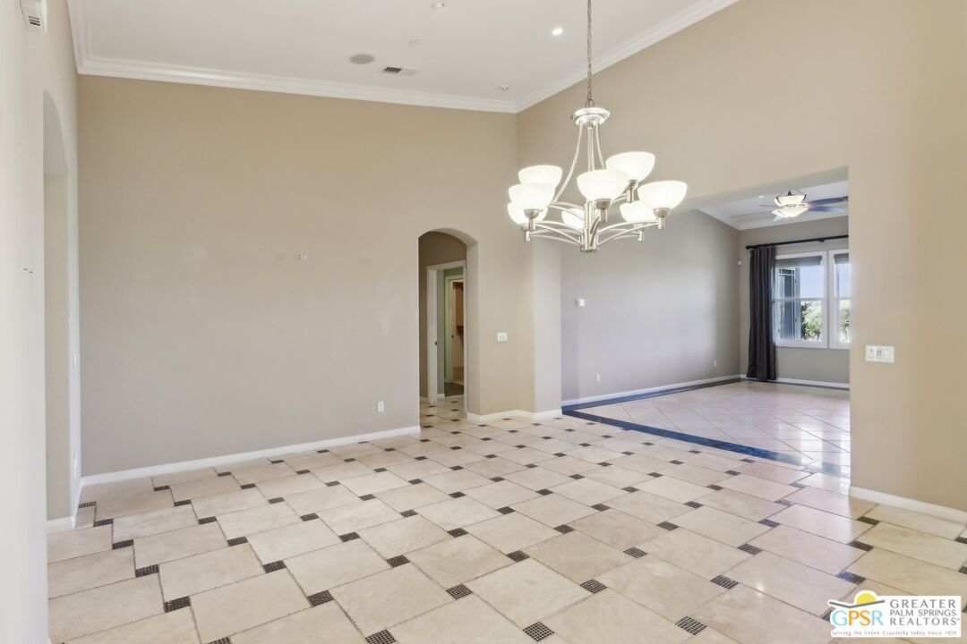 Chandelier, Empty room, Interior, Recessed Lighting