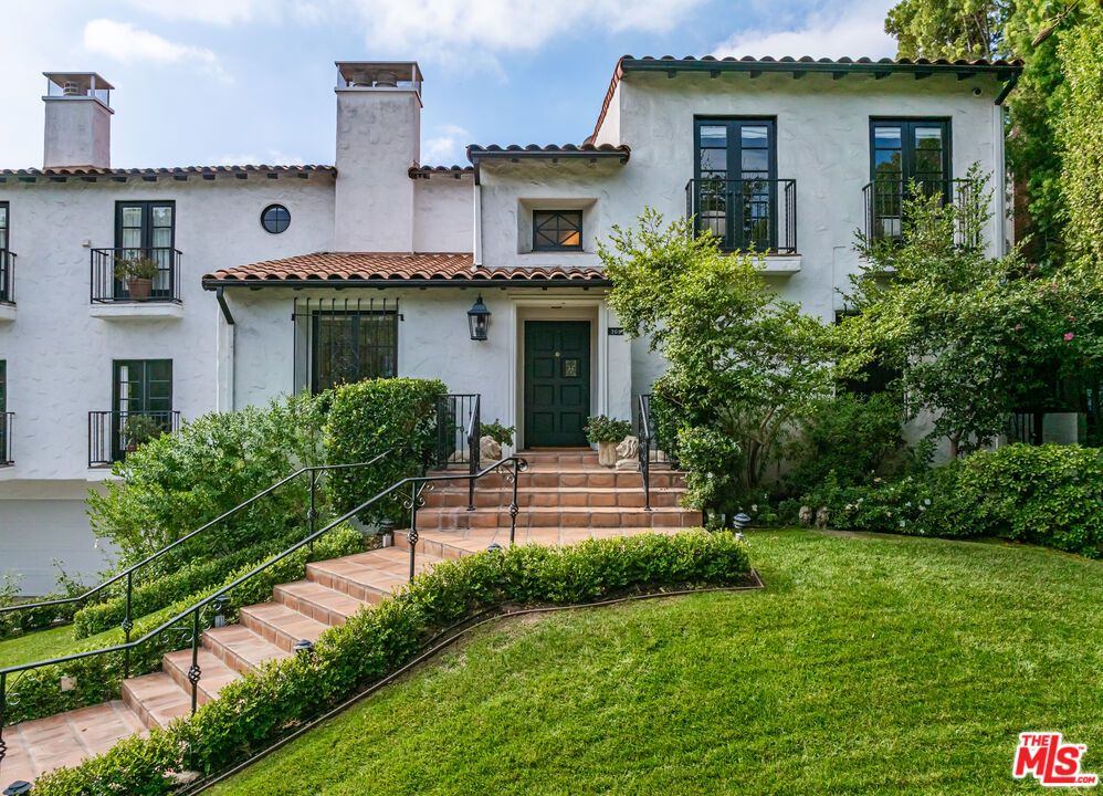 Backyard, Exterior, Facade, Spanish Mediterranean