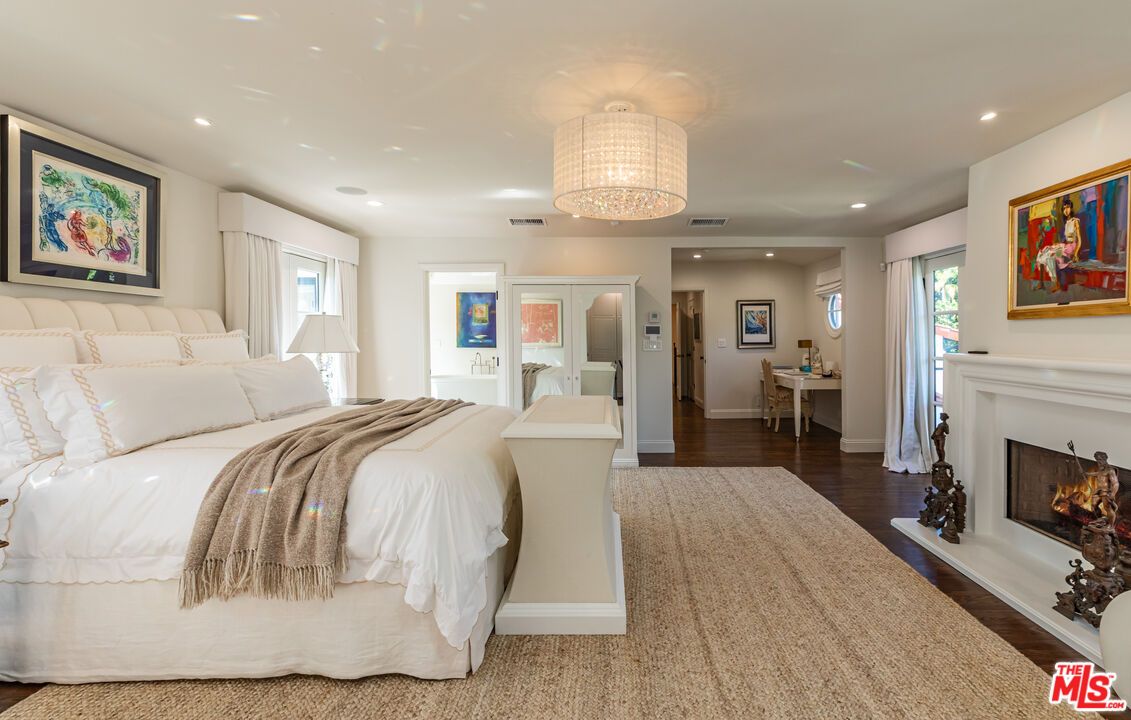 Bedroom, Fireplace, Interior, Recessed Lighting, Wood Texture Flooring