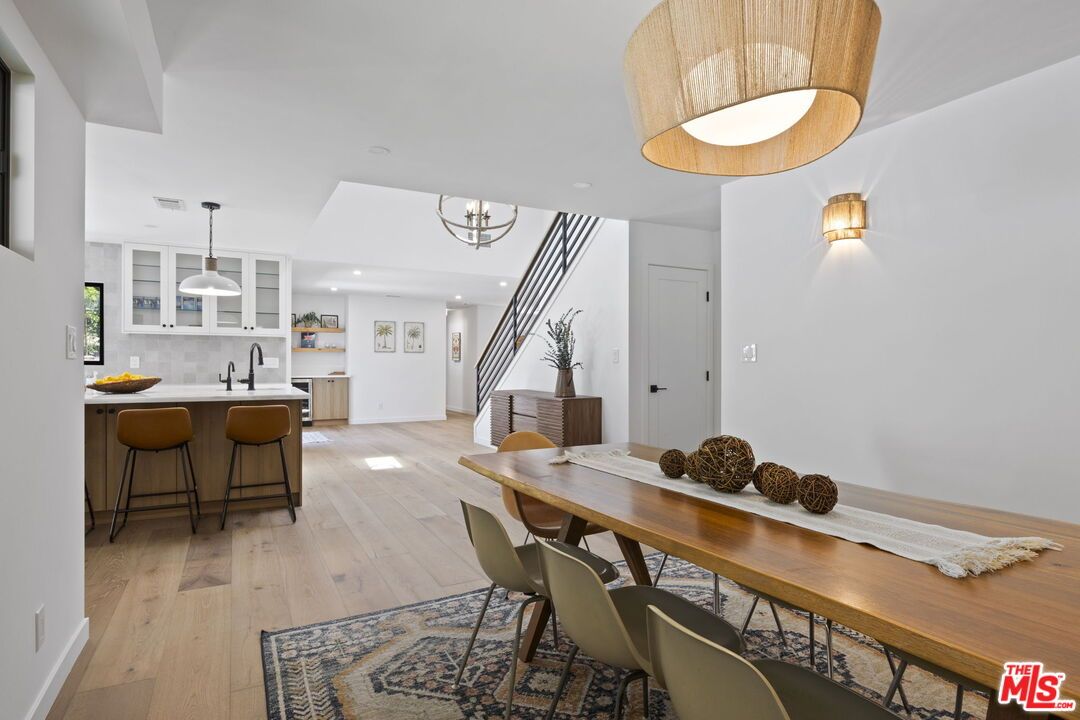 Dining room, Interior, Kitchen, Pendant Lights, Recessed Lighting, Wood Texture Flooring