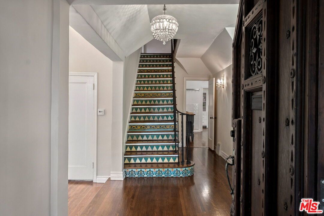 Chandelier, Interior, Wood Texture Flooring