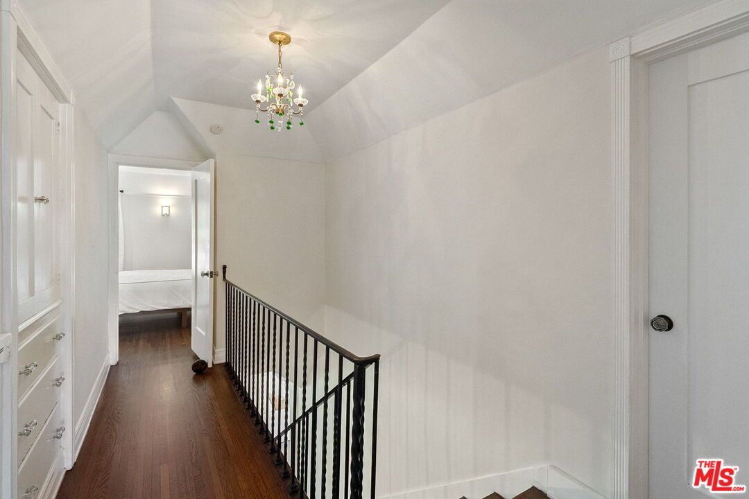 Chandelier, Interior, Wood Texture Flooring
