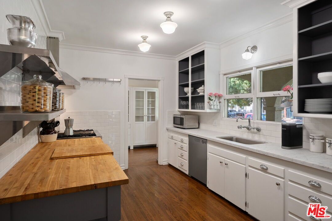 Interior, Kitchen, Wood Texture Flooring