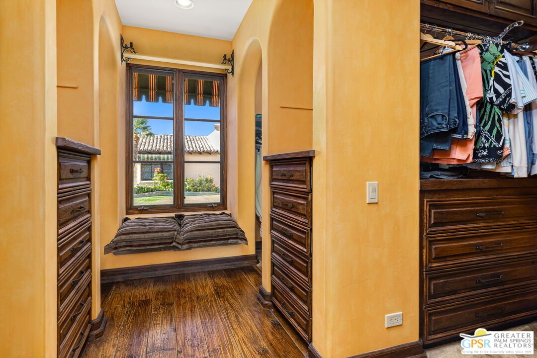Interior, Recessed Lighting, Walk-in Closets, Wood Texture Flooring