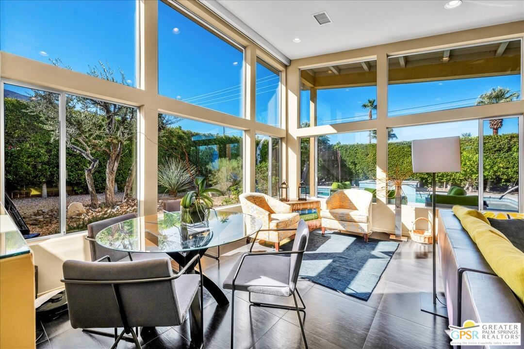 Dining room, Interior, Living room, Recessed Lighting, Sun Room, Wood Texture Flooring