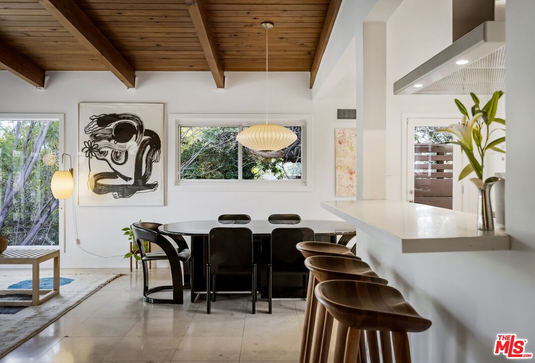 Dining room, Interior, Pendant Lights, Recessed Lighting, Wooden Beams, Wooden Ceilings