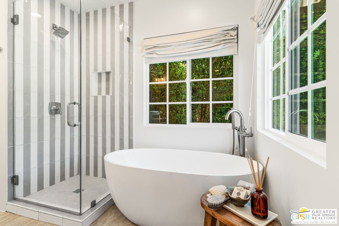 Bathroom, Free Standing Baths, Glass Shower, Interior