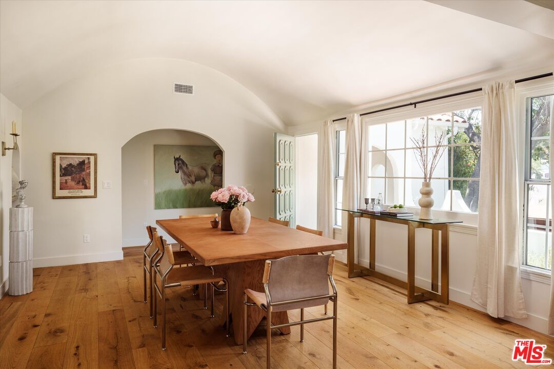 Dining room, Interior, Wood Texture Flooring