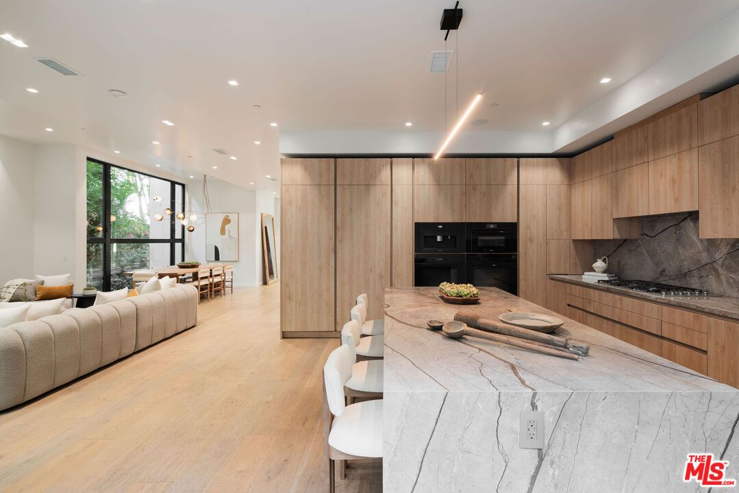 Dining room, Interior, Kitchen, Pendant Lights, Recessed Lighting, Wood Texture Flooring