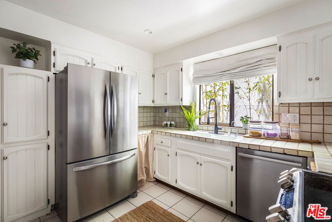 Interior, Kitchen, Recessed Lighting, Tile Countertops