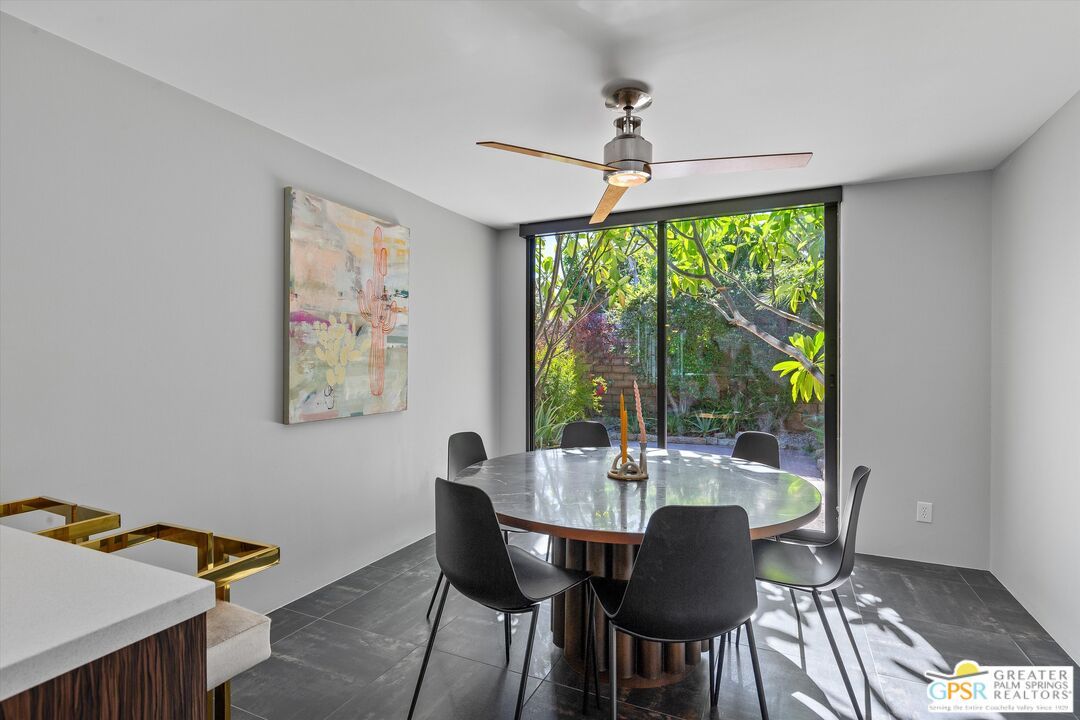 Dining room, Interior