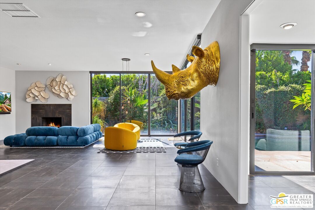 Fireplace, Interior, Recessed Lighting