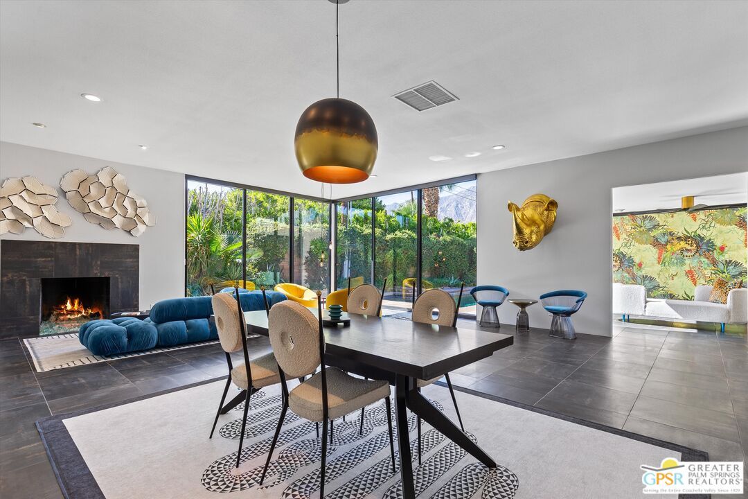 Dining room, Fireplace, Interior, Pendant Lights, Recessed Lighting