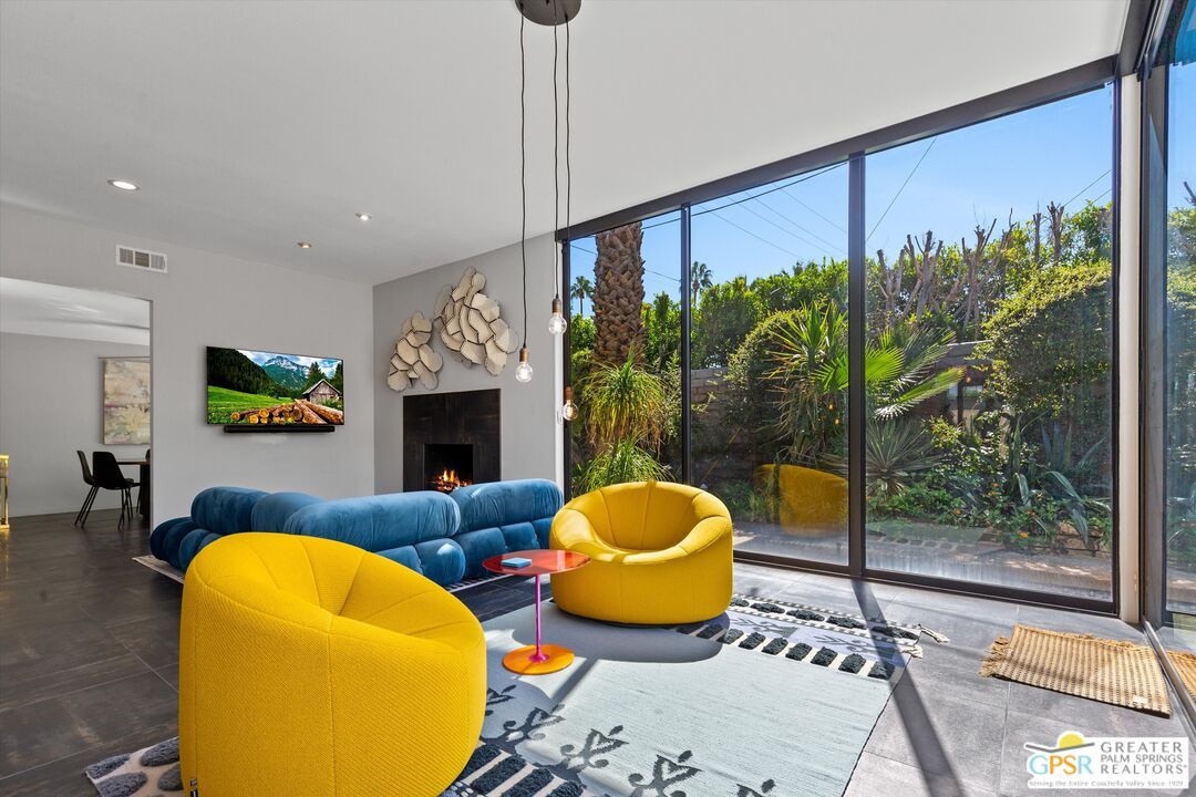 Dining room, Fireplace, Interior, Living room, Pendant Lights, Recessed Lighting