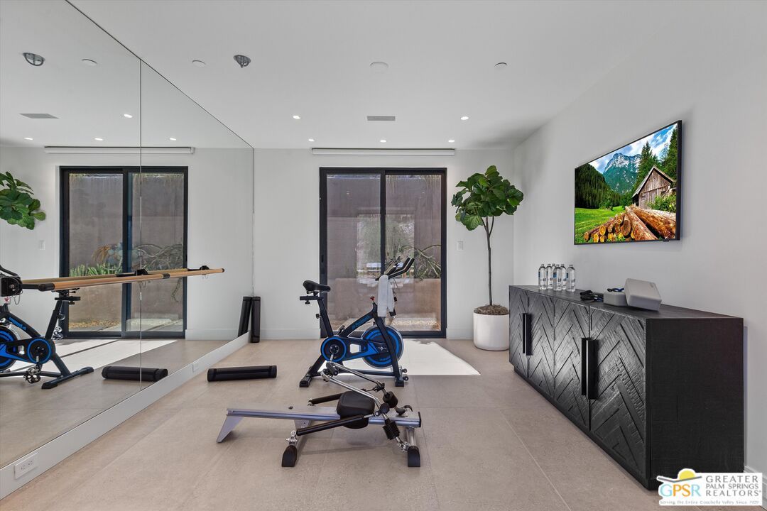 Fitness Equipment, Interior, Recessed Lighting