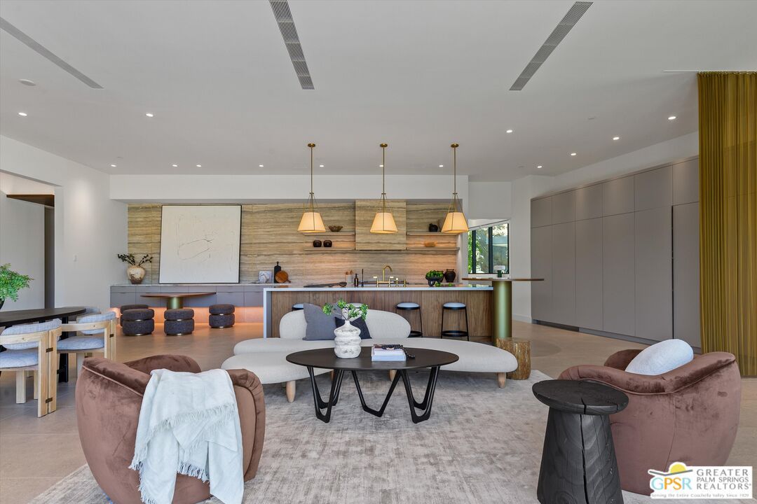 Dining room, Interior, Pendant Lights, Recessed Lighting