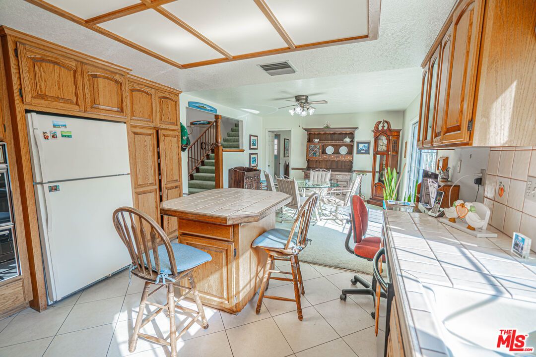 Dining room, Interior, Kitchen, Tile Countertops
