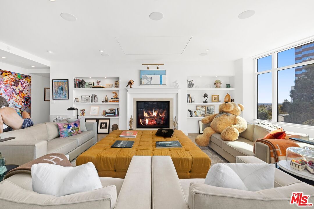 Fireplace, Interior, Living room, Recessed Lighting