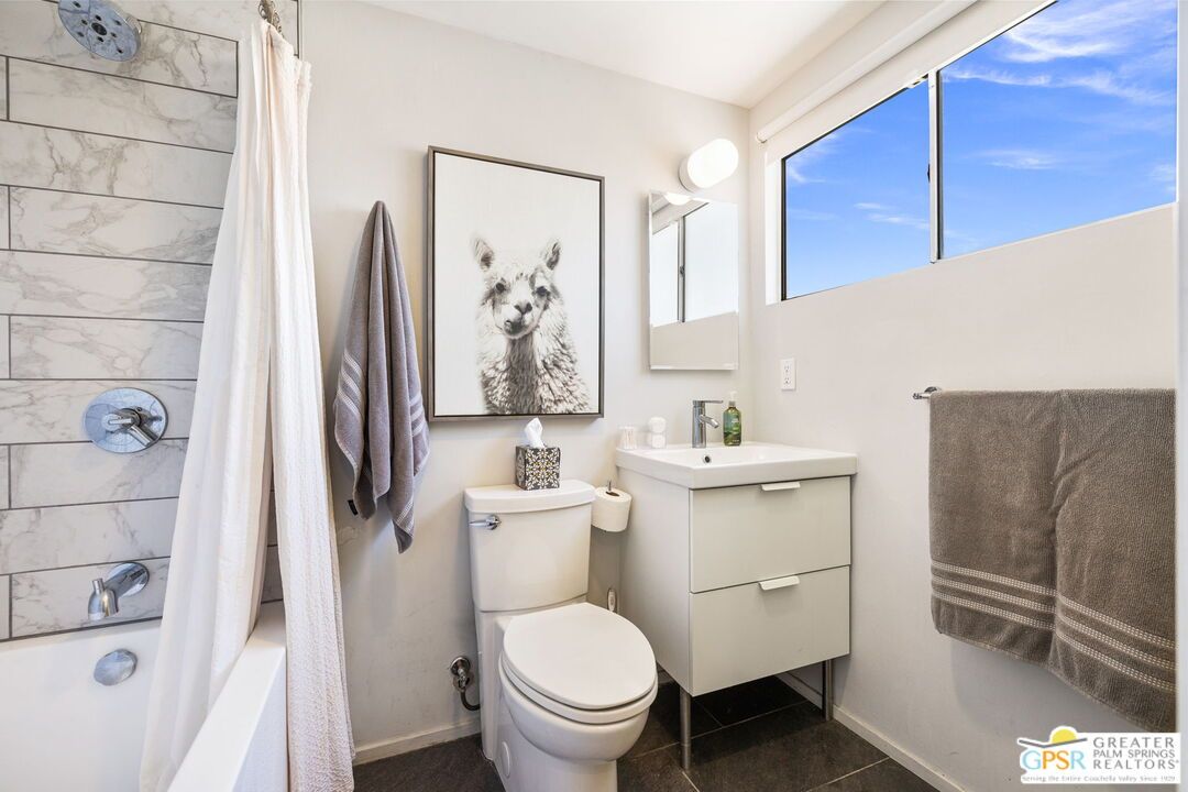 Bathroom, Interior, Marble Walls