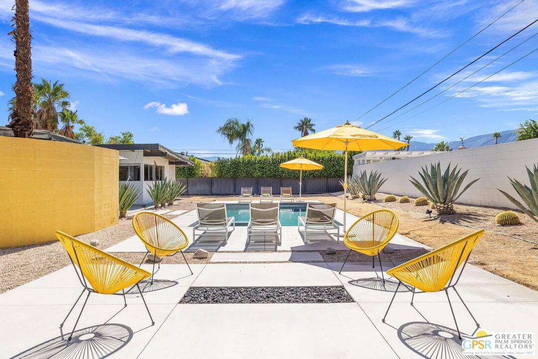 Backyard, Exterior, Pool