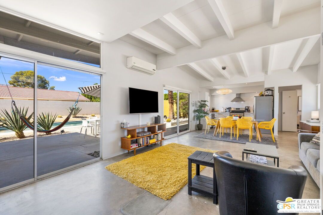 Dining room, Interior, Kitchen, Living room, Recessed Lighting