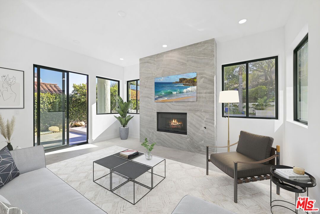 Fireplace, Interior, Living room, Recessed Lighting