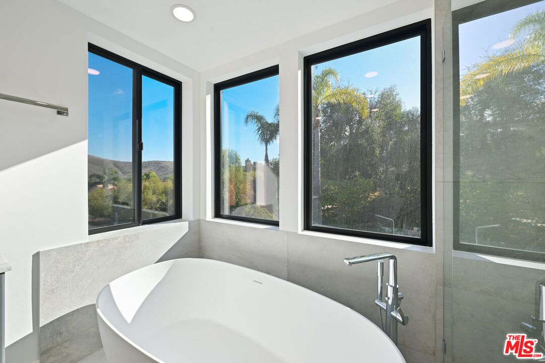 Bathroom, Free Standing Baths, Glass Shower, Interior, Recessed Lighting
