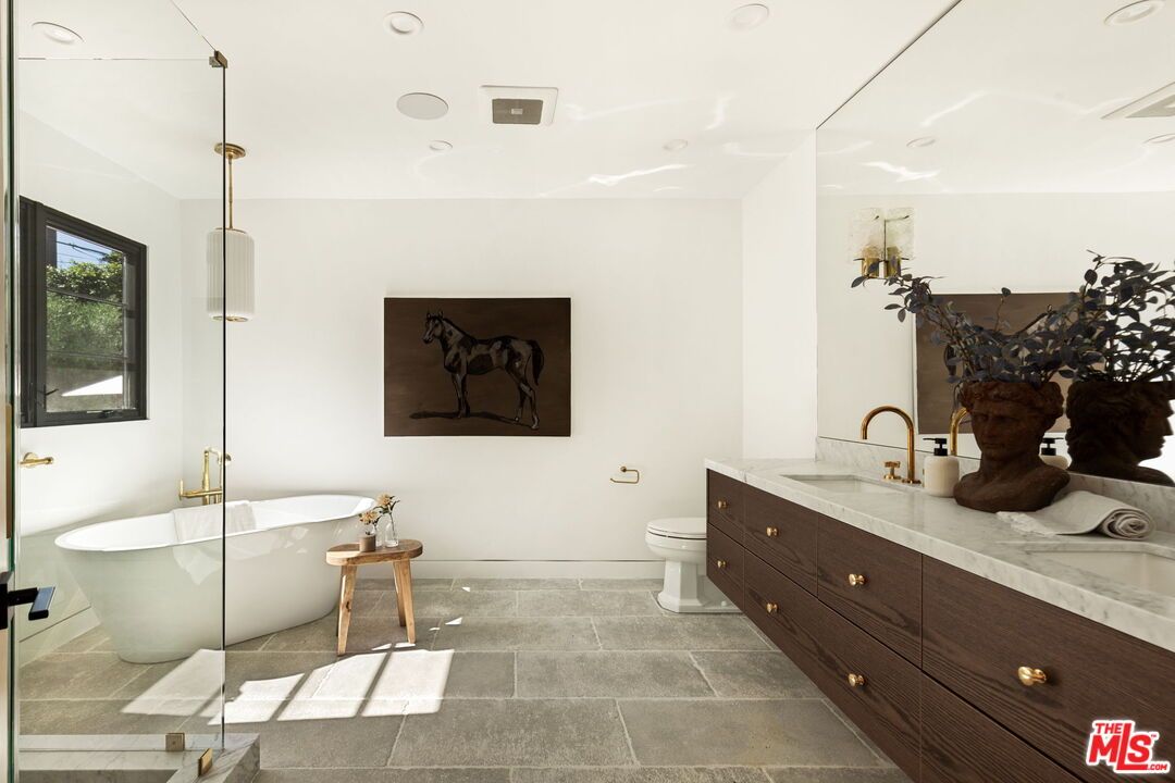 Bathroom, Dual Sink Vanities, Free Standing Baths, Interior, Recessed Lighting