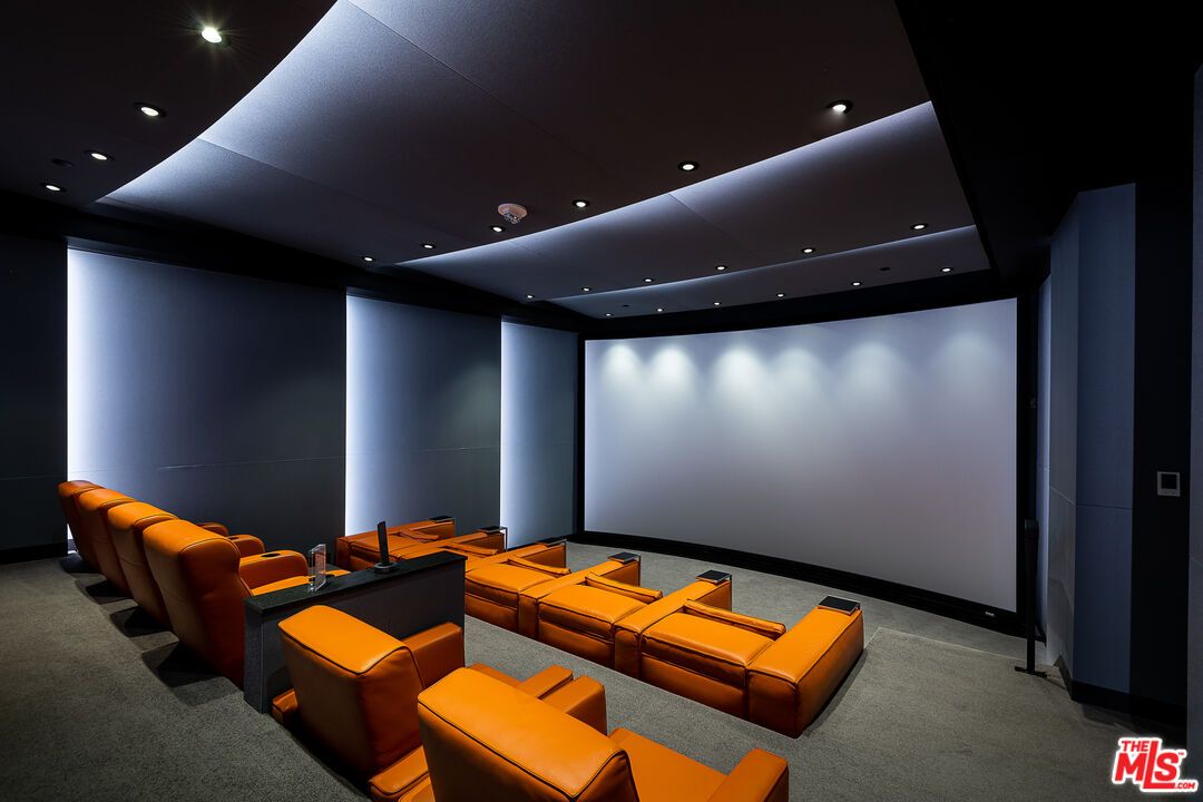Interior, Projection Screen, Recessed Lighting, Theatre Room