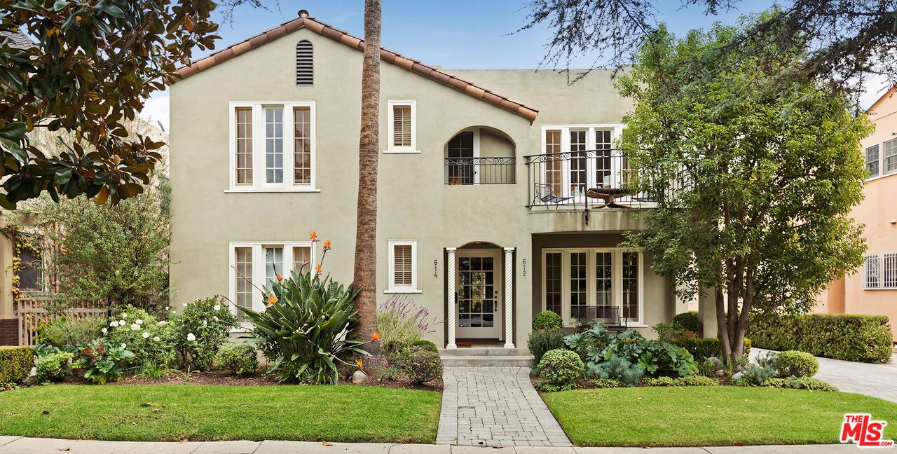 Exterior, Facade, Spanish Mediterranean