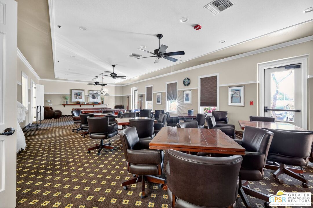 Dining room, Interior, Pendant Lights, Recessed Lighting