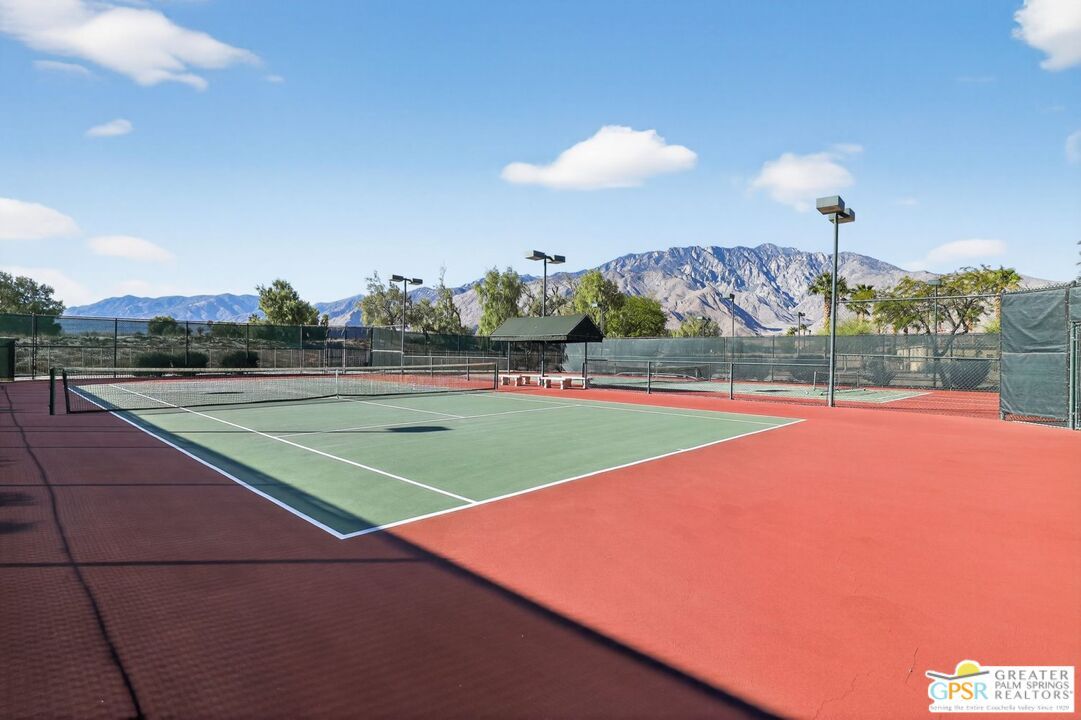 Exterior, Tennis Courts