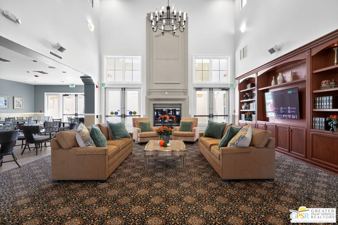 Chandelier, Dining room, Fireplace, Interior, Living room, Pendant Lights