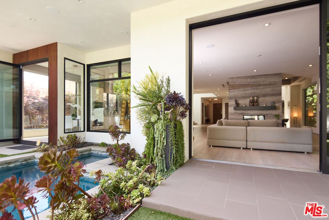 Interior, Pool, Recessed Lighting